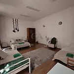 Casa Dos Artistas Quarto em Acomodações Particulares *