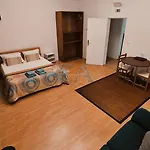 Quarto em Acomodações Particulares Casa Dos Artistas Viseu