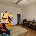 Casa Dos Artistas Quarto em Acomodações Particulares Viseu