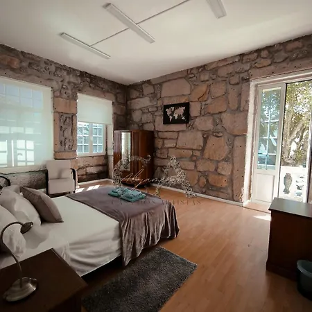 Casa Dos Artistas Homestay *