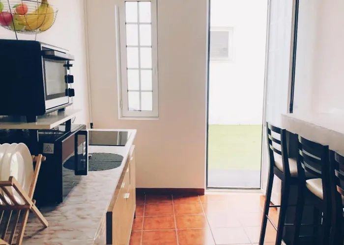 Проживание в семье Casa Dos Artistas