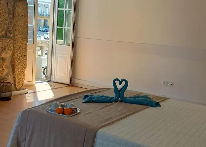 Проживание в семье Casa Dos Artistas