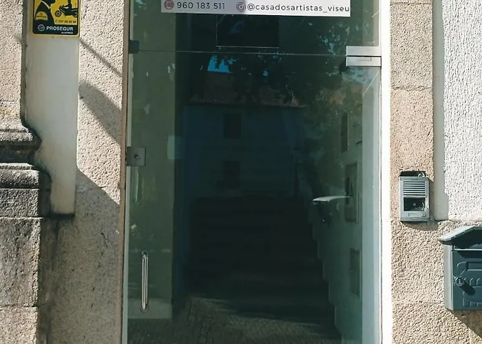 Casa Dos Artistas Проживание в семье Визеу