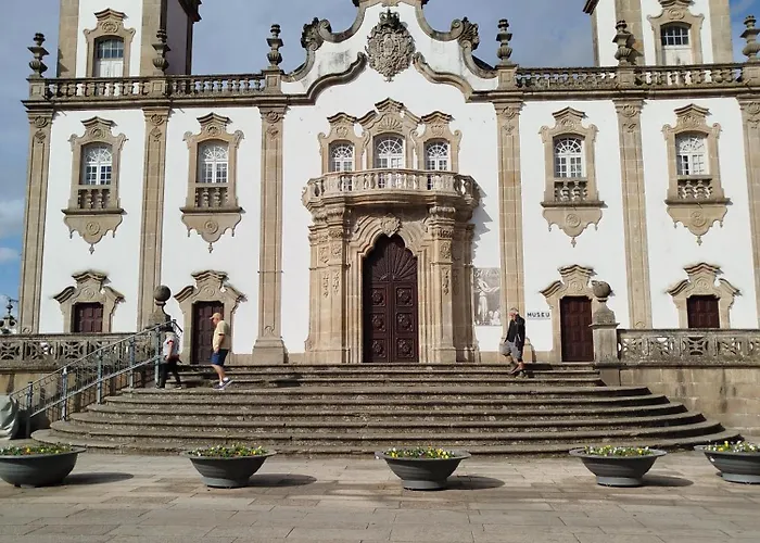 Casa Dos Artistas * Визеу